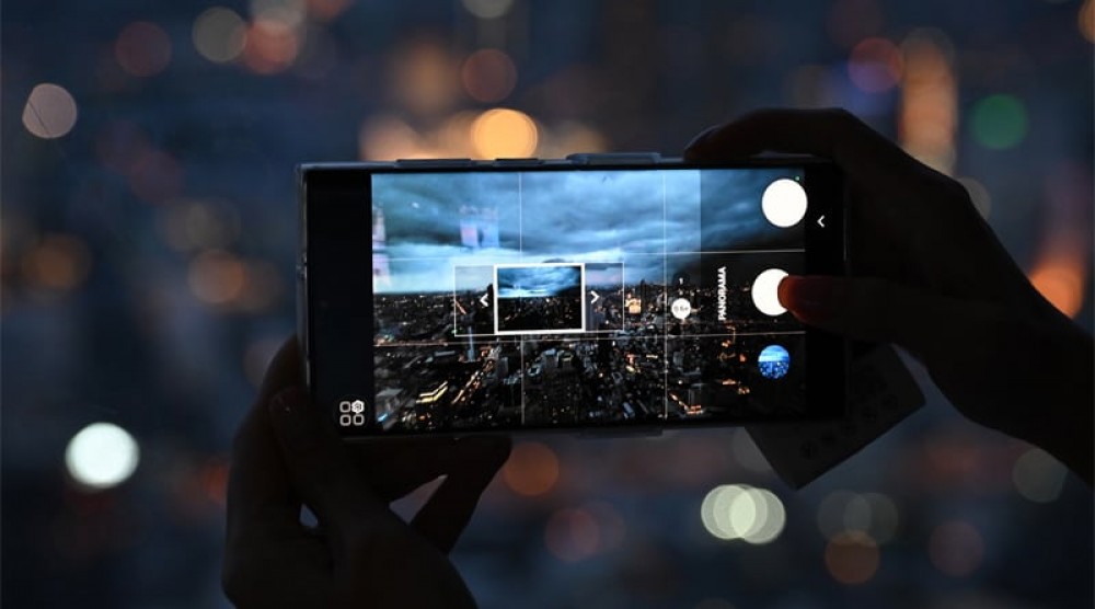 Scandal monstru! Cum Samsung își minte clienții